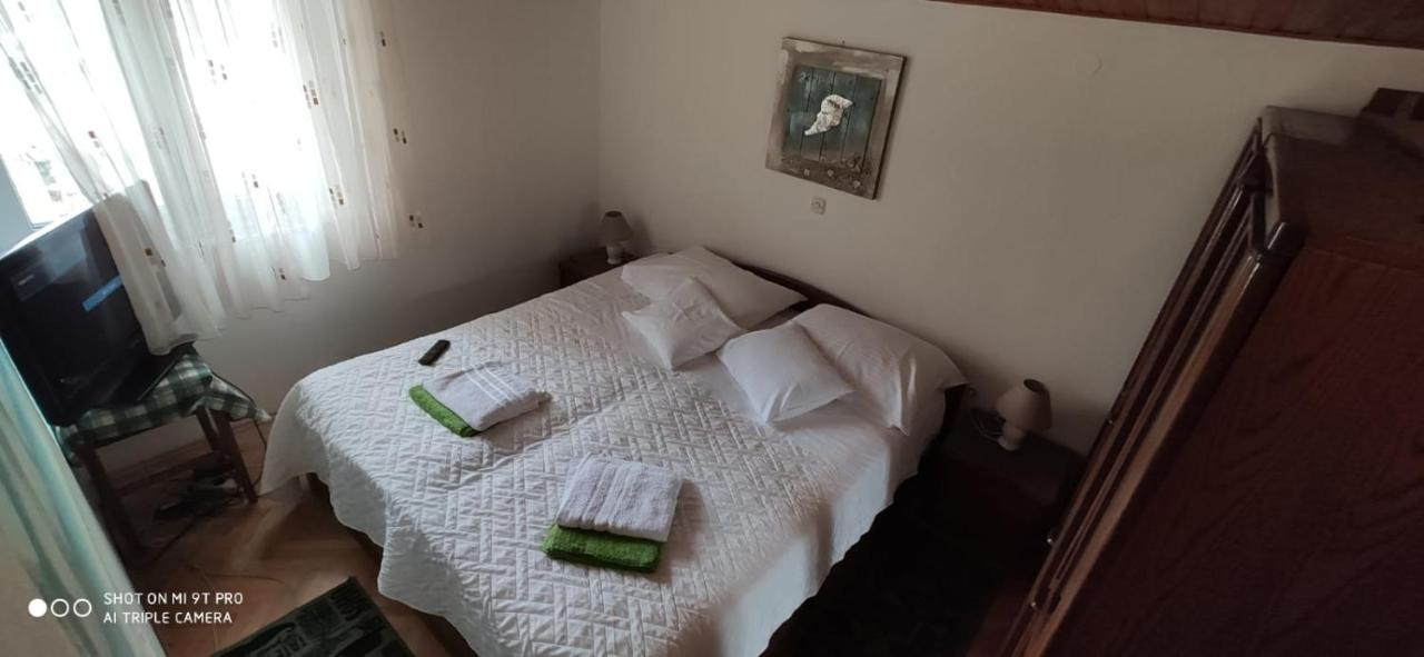 Appartement Leonarda à Omiš Extérieur photo