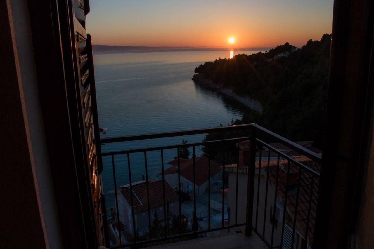 Appartement Leonarda à Omiš Extérieur photo